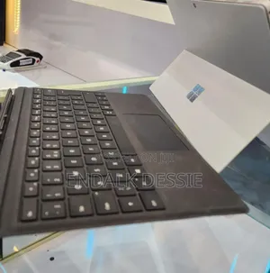 Photo - New Laptop Microsoft Surface Pro 7 16GB Intel Core I5 SSD 256GB