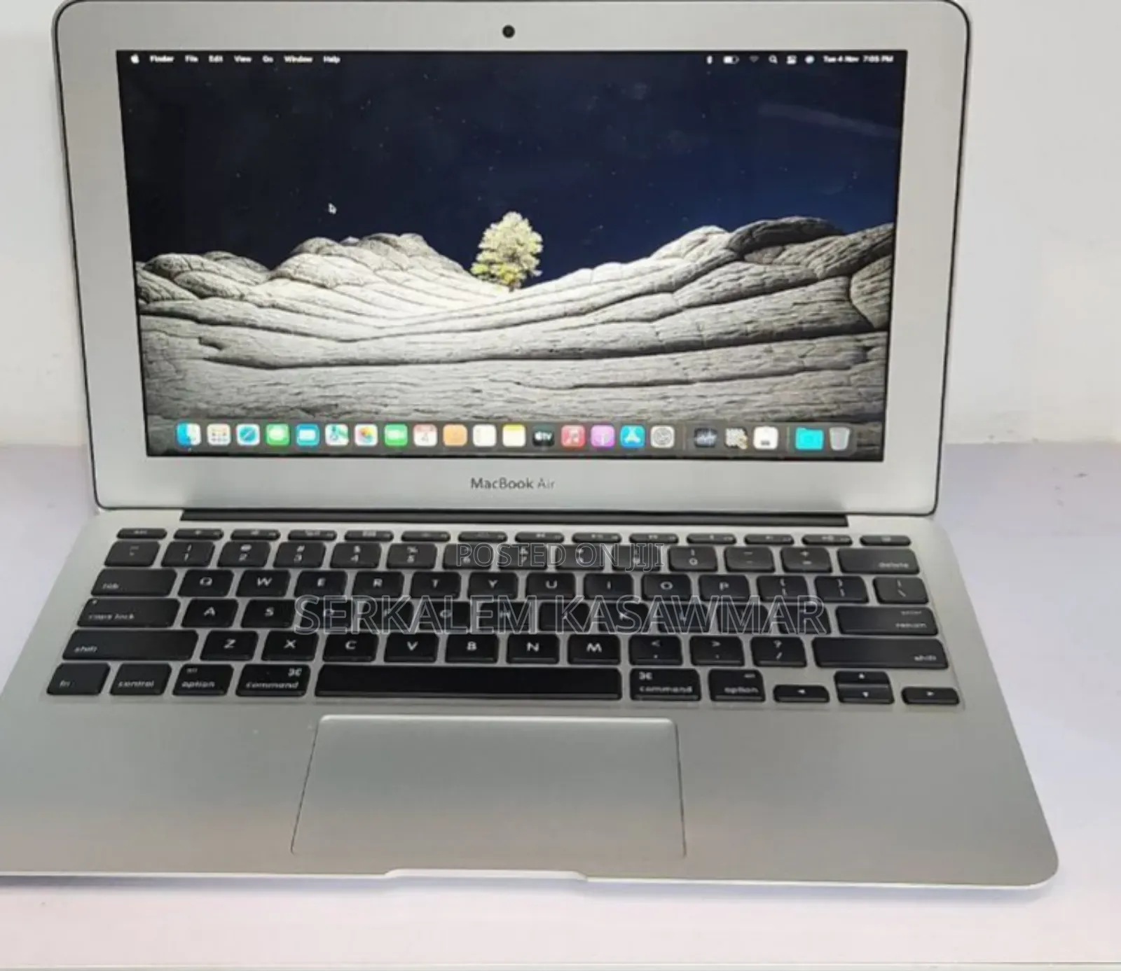 New Laptop Apple MacBook Air 2015 4GB Intel Core I5 SSD 128GB