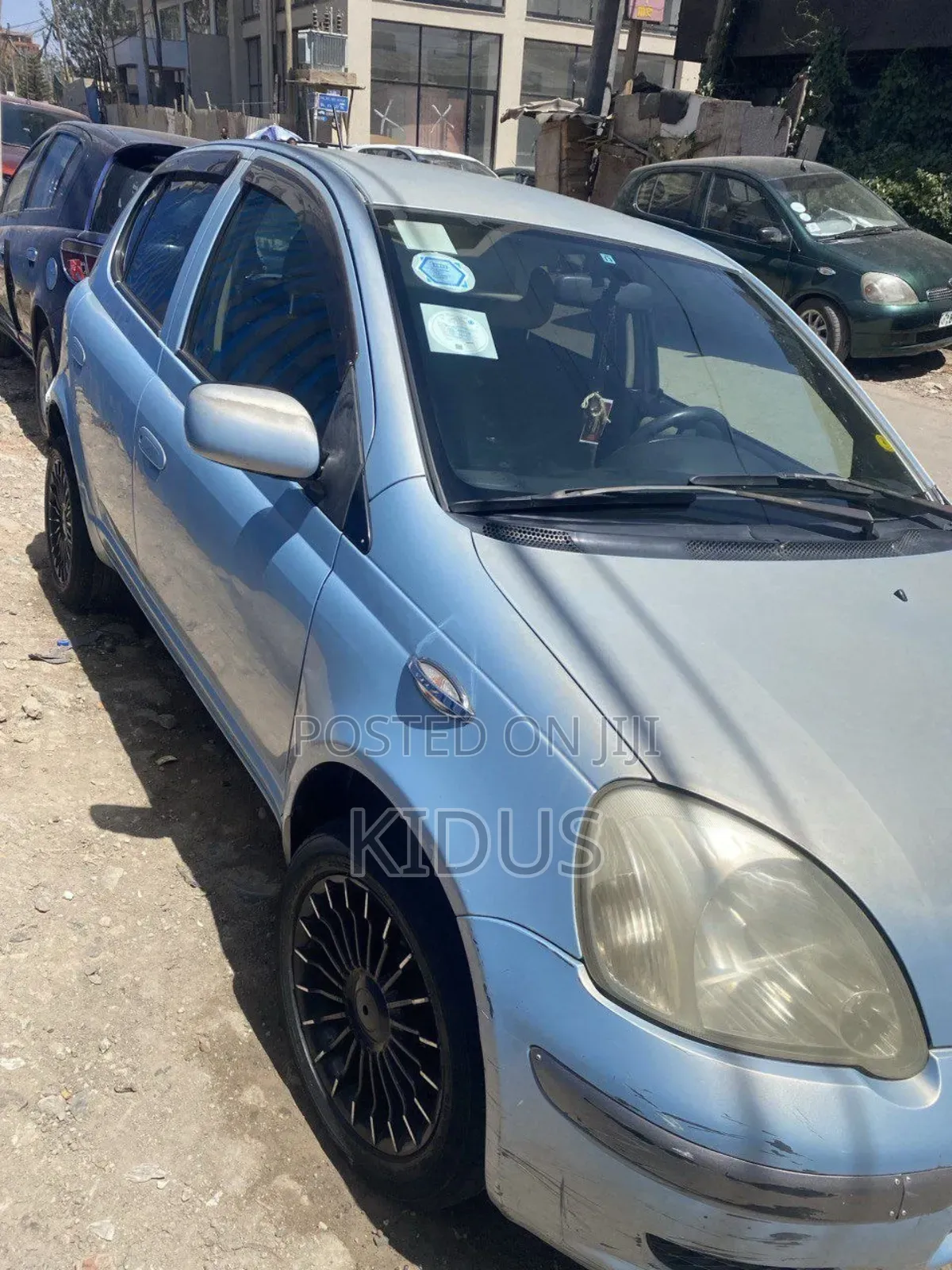 Toyota Vitz 2004 Blue