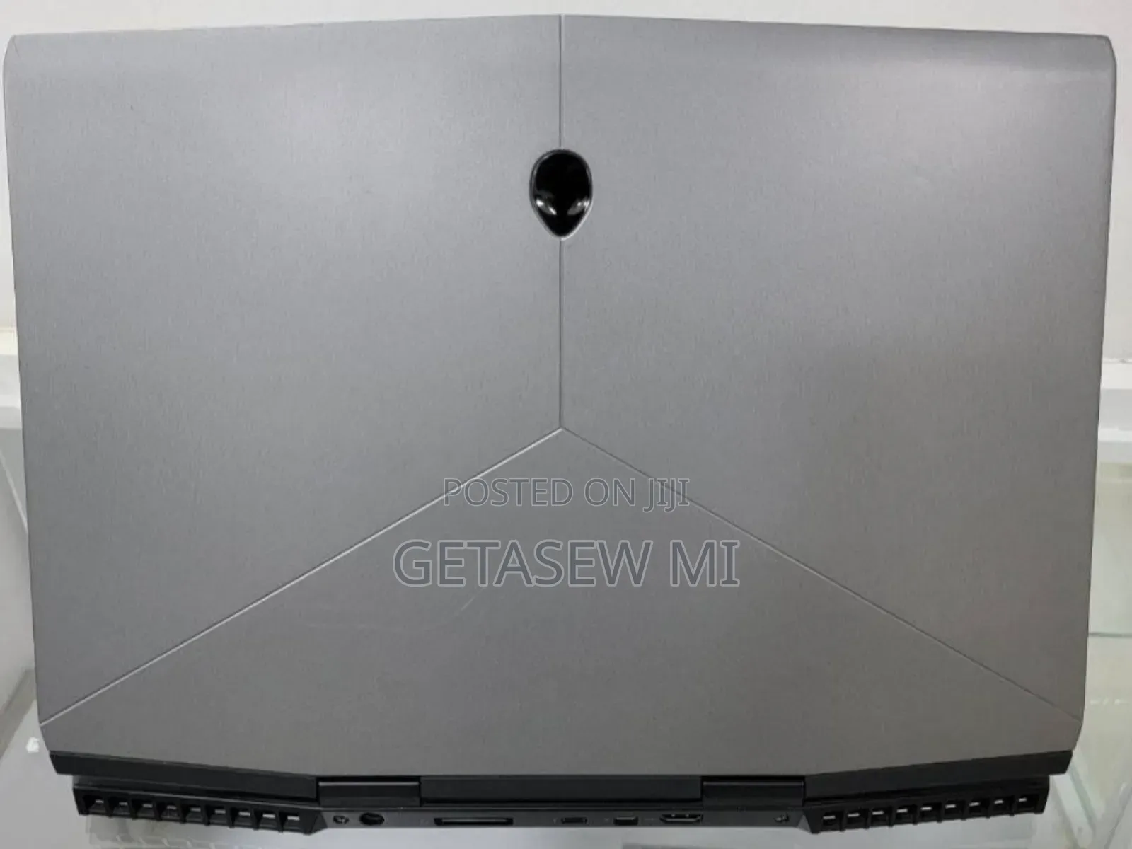 New Laptop Alienware Area-51m 16GB Intel Core I7 SSD 512GB