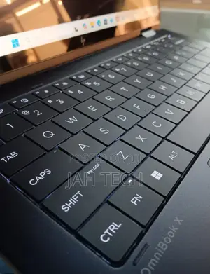 New Laptop HP OmniBook 7 14" 16GB Intel Core Ultra 7 SSD 1T