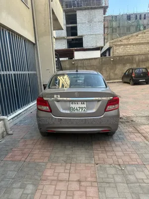 Suzuki Dzire 2022 Silver