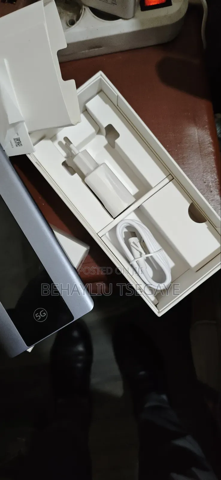 Huawei 5g Mobile Wifi Pro 5 (E6888-982)