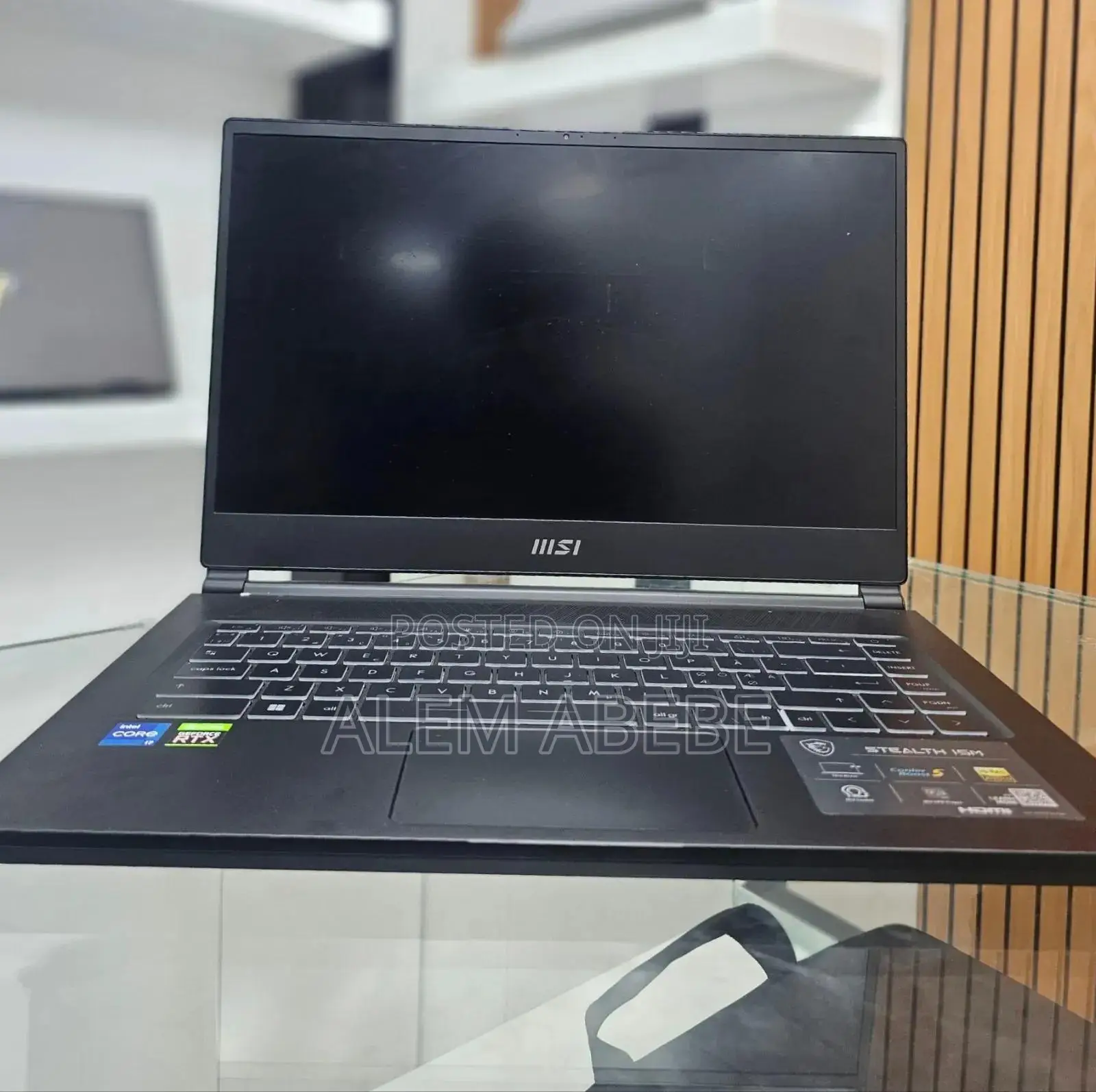 New Laptop MSI Stealth 14 Studio A13VF 16GB Intel Core I7 SSD 1T