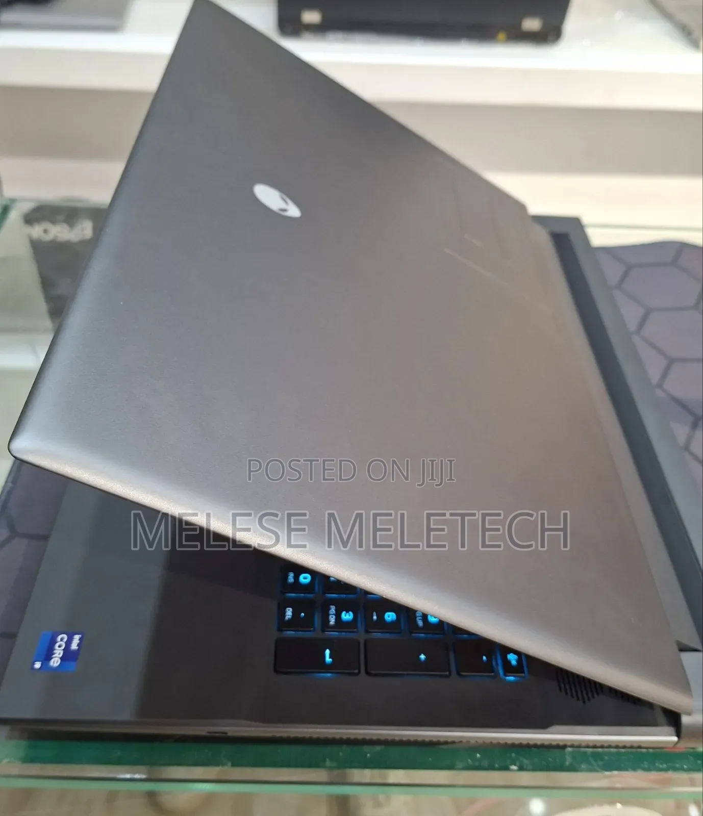 New Laptop Alienware M17x R2 32GB Intel Core I9 SSD 1T