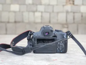 Photo - Canon Eos T7i (800d) With 18-135mm Lens and 2 Battery