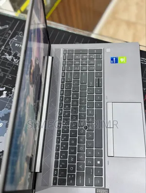 New Laptop HP ZBook Studio G8 16GB Intel Core I7 SSD 512GB