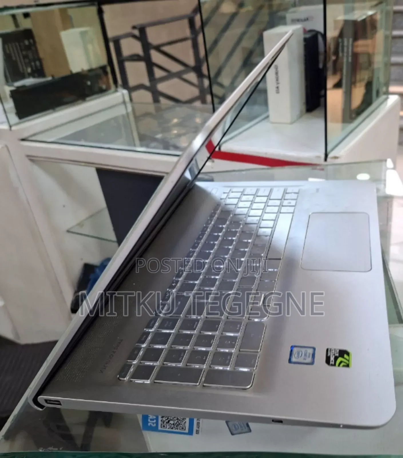 New Laptop HP Envy 13 12GB Intel Core I5 HDD 1T