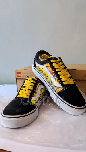 Photo - Custom Vans Simpson Edition