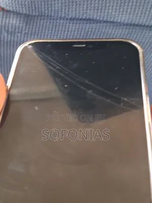 Photo - Apple iPhone 12 Pro Max 256 GB Black