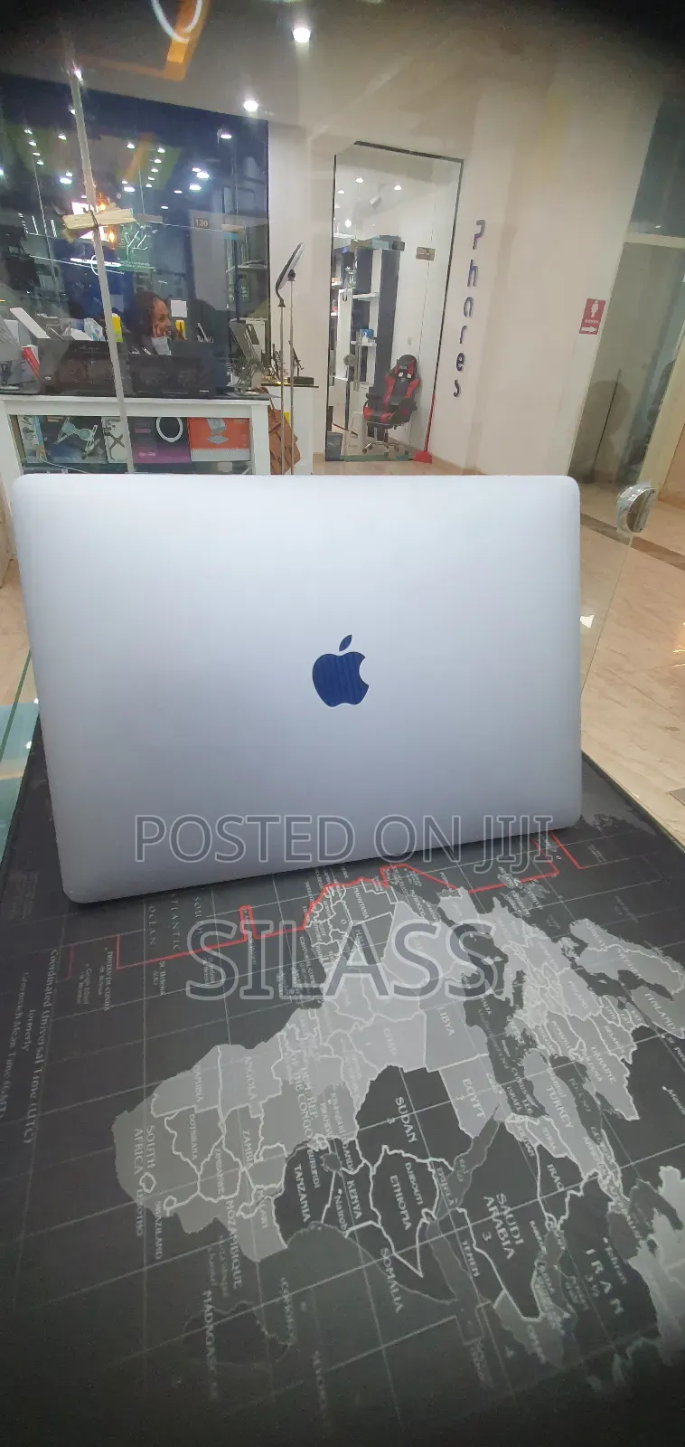 New Laptop Apple MacBook Pro 2022 M2 8GB Apple M2 SSD 256GB