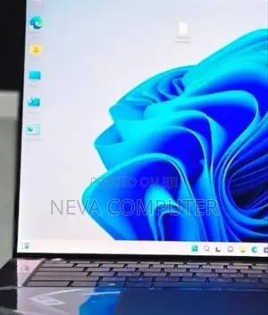 Photo - New Laptop Dell XPS 15 32GB Intel Core I9 SSD 1T