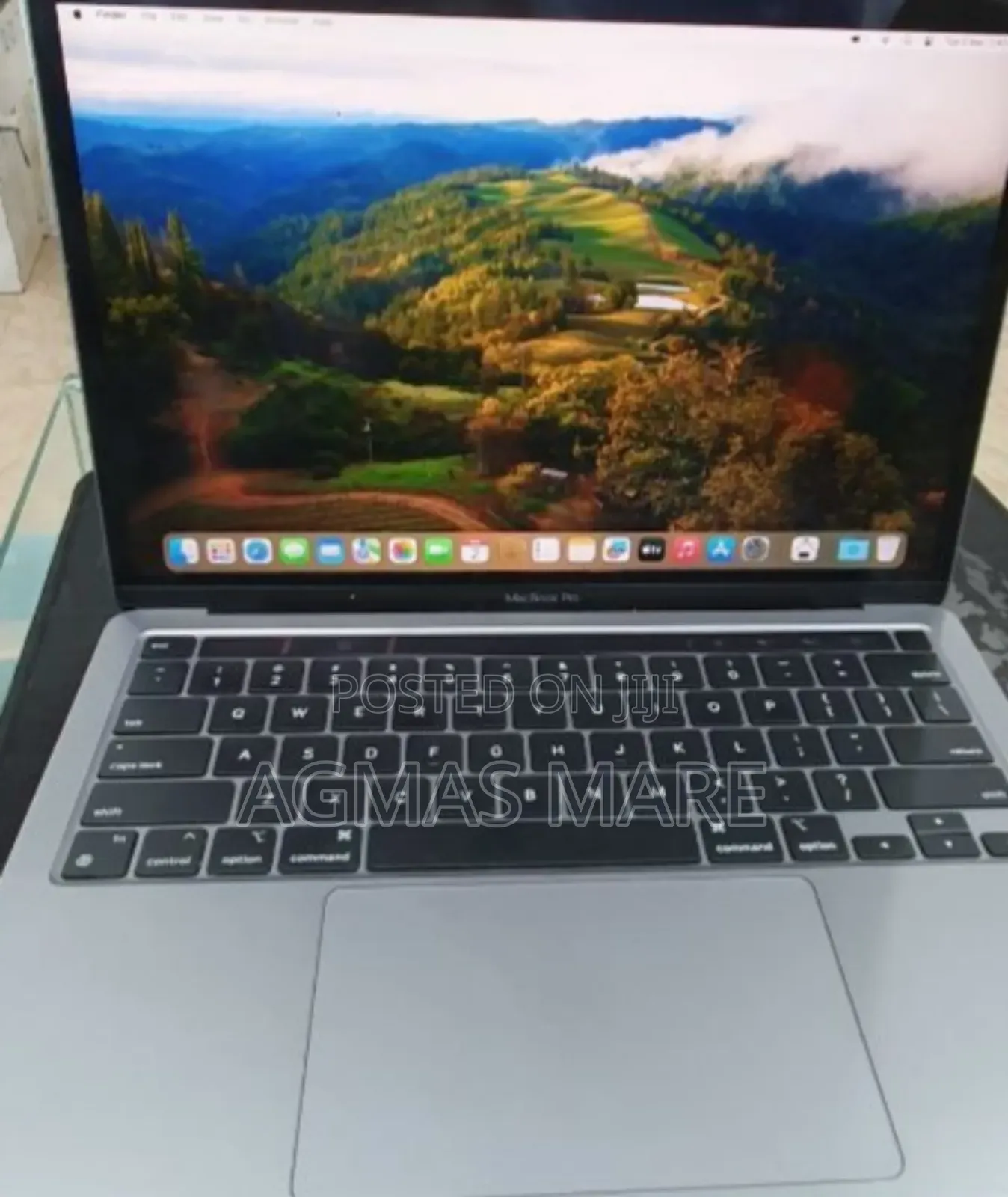 New Laptop Apple MacBook Pro 2022 M2 8GB Apple M2 SSD 256GB