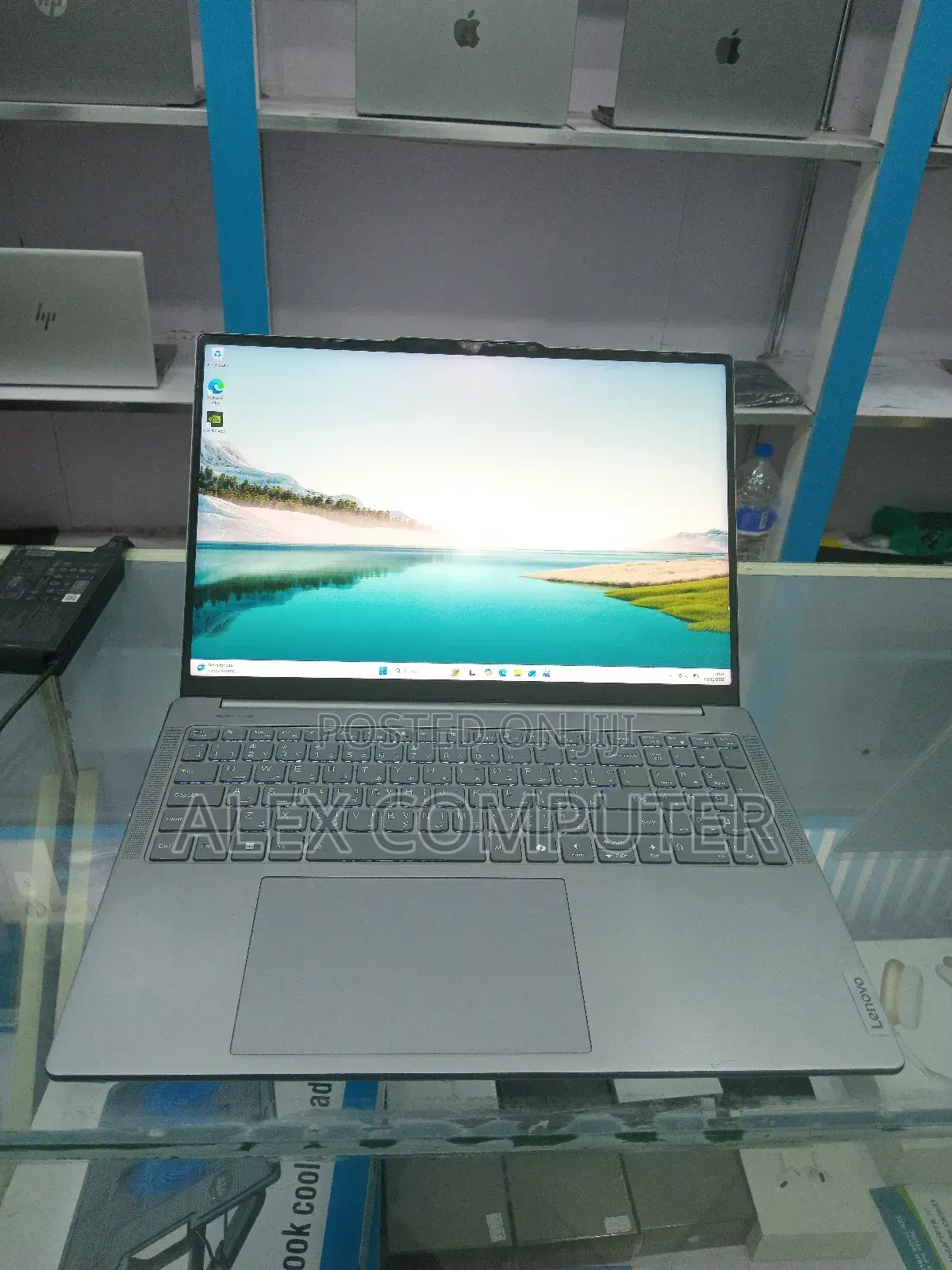 New Laptop Lenovo 32GB Intel Core Ultra 9 SSD 1T