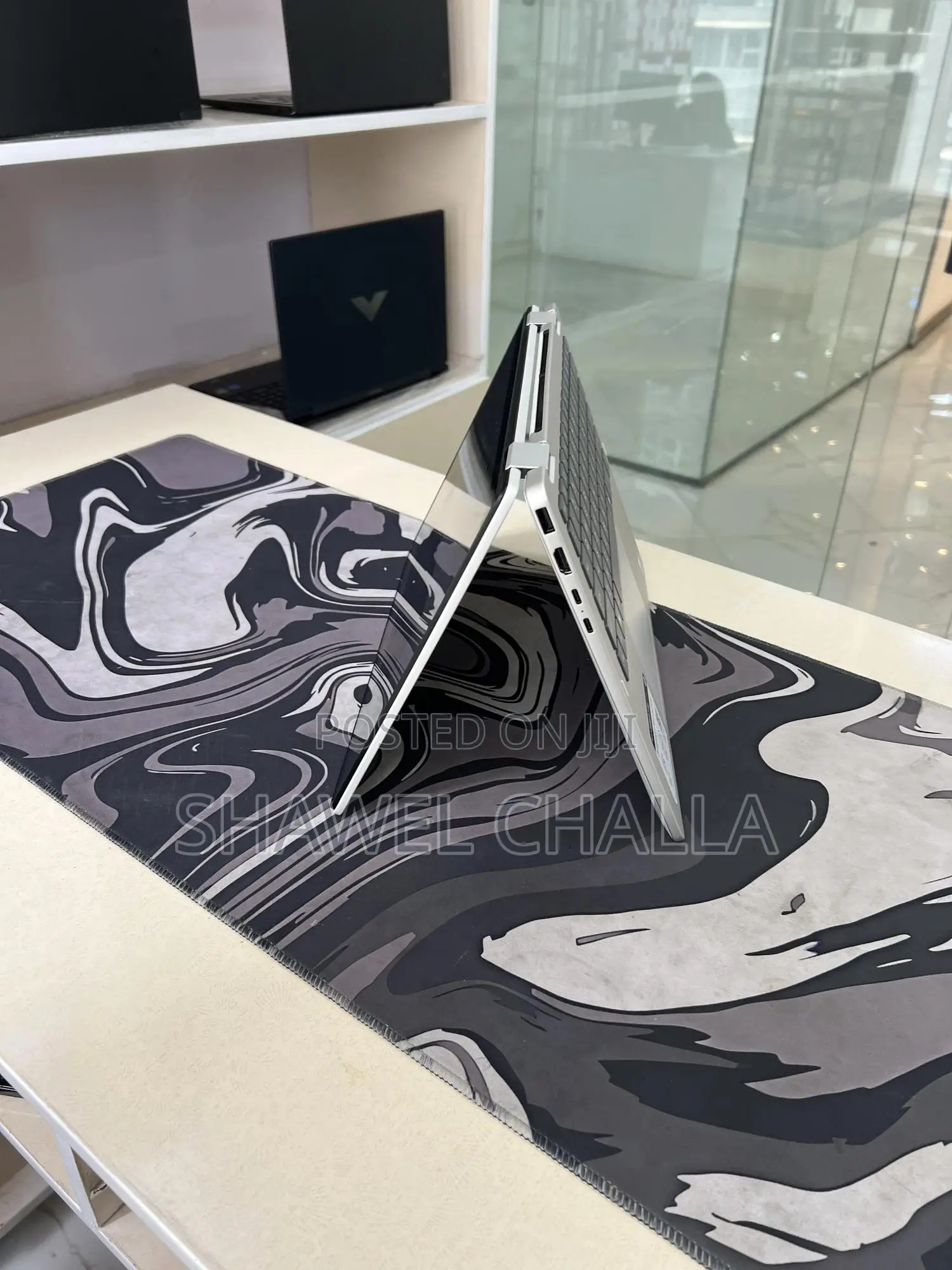 New Laptop HP 14-Ep0063 16GB Intel Core I7 SSD 1T