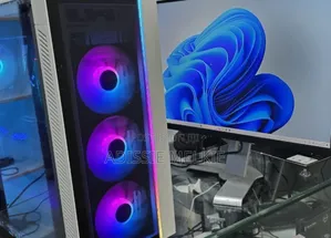 Photo - New Laptop Apple MacBook 32GB Intel Core I7 SSD 1T