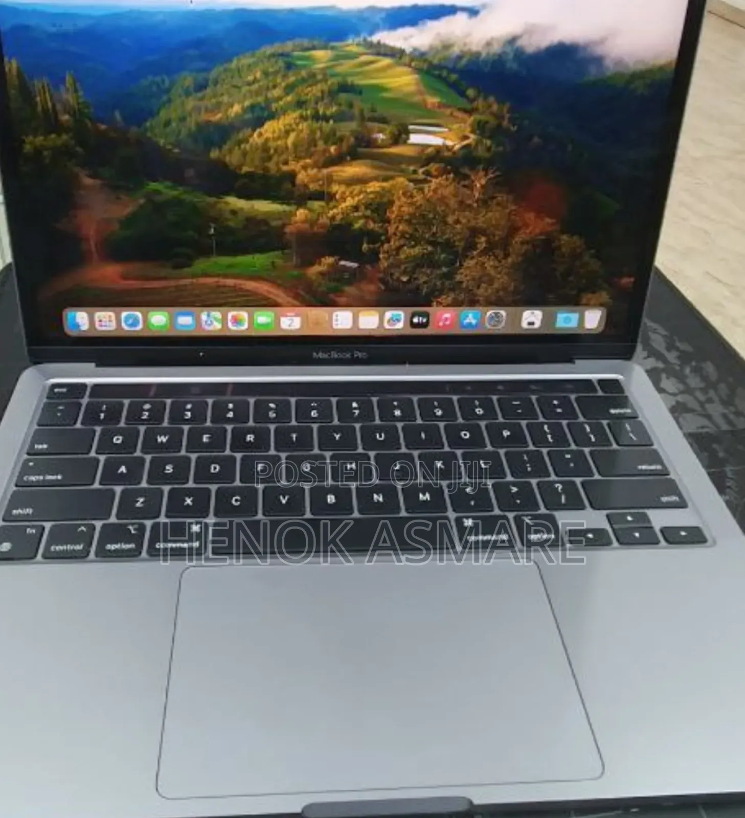 New Laptop Apple MacBook Pro 8GB Apple M2 SSD 256GB