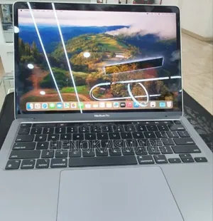 New Laptop Apple MacBook Pro 8GB Apple M2 SSD 256GB