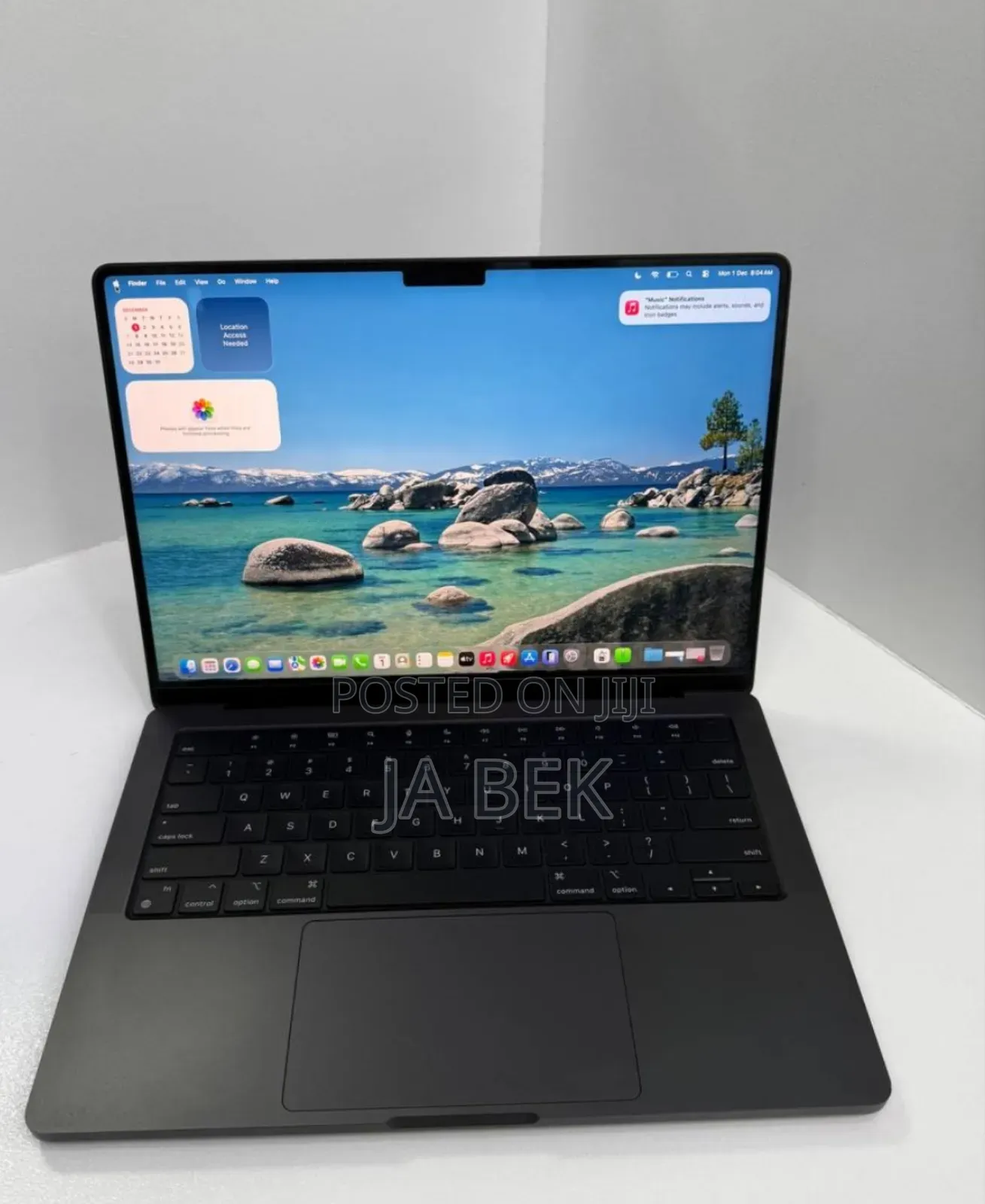 New Laptop Apple MacBook Pro 2024 M4 14-Inch 16GB Apple M4 Pro SSD 1T