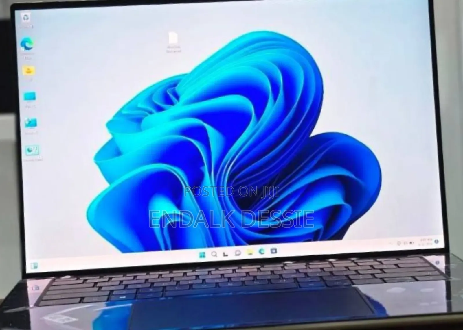 New Laptop Dell XPS 15 9530 32GB Intel Core I9 SSD 1T