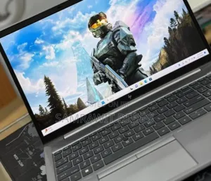 New Laptop HP ZBook Firefly 16inch G9 16GB Intel Core I7 SSD 512GB