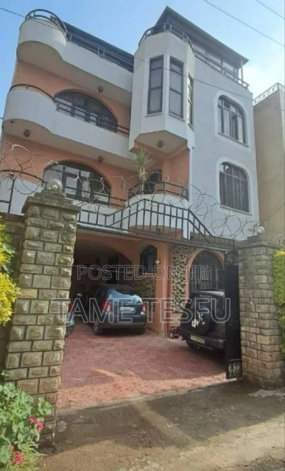 Furnished 6bdrm House in መገናኛ ቶፕ ቪውB+G+2, Yeka for sale