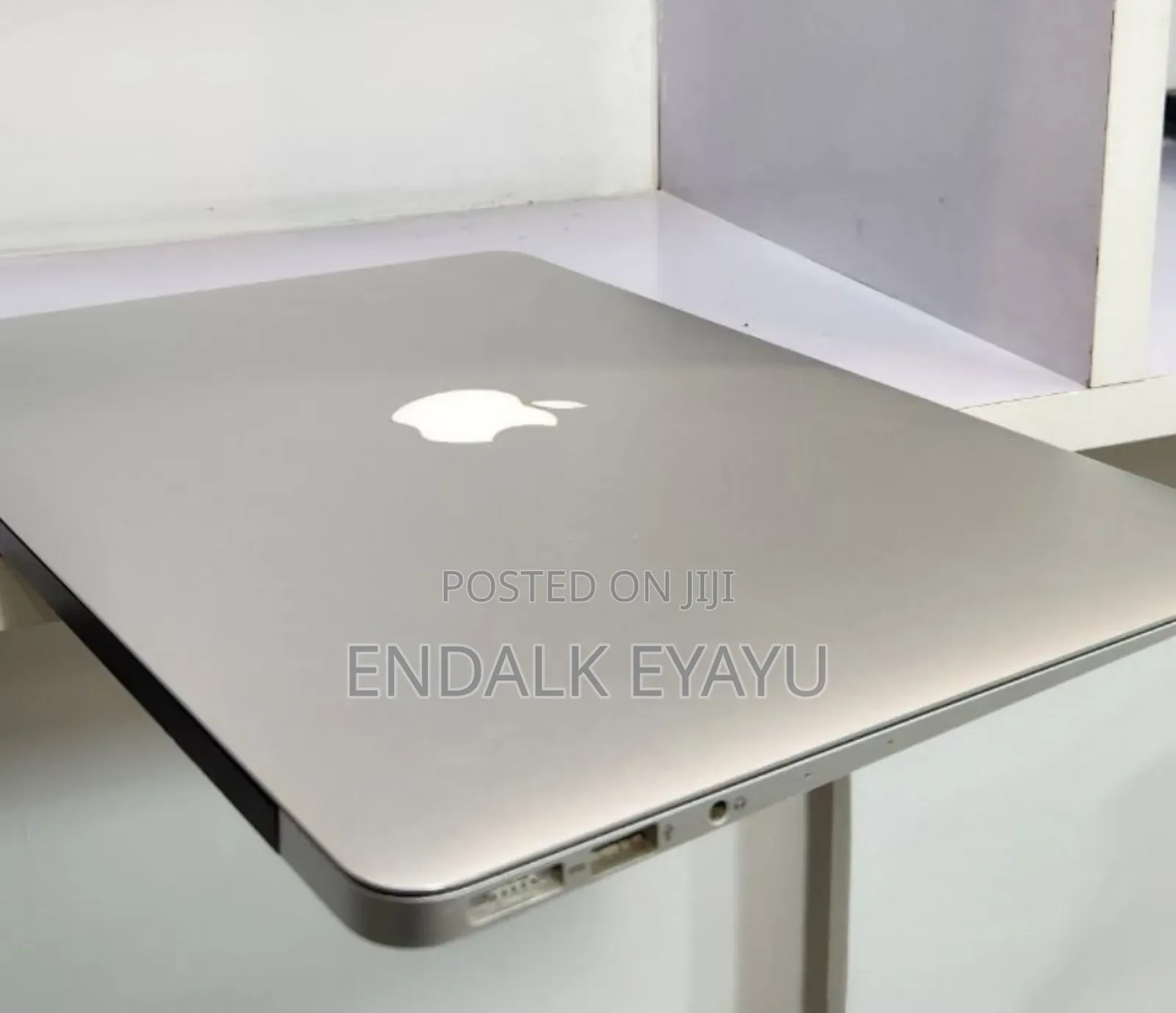 New Laptop Apple MacBook Air 2017 8GB Intel Core I5 SSD 128GB