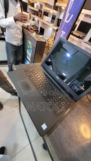 Laptop Dell Inspiron 15 8GB Intel Core I5 SSD 1T