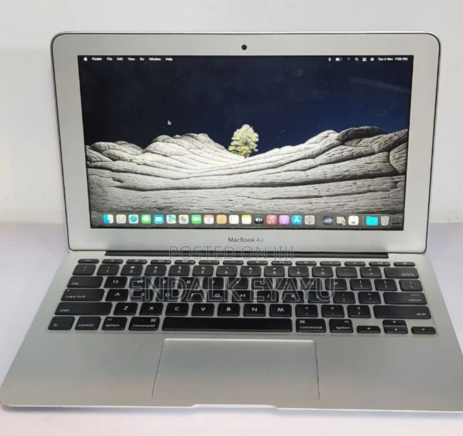 New Laptop Apple MacBook Air 2015 4GB Intel Core I5 SSD 128GB