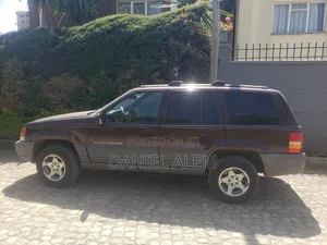 Jeep Cherokee 1998 Red