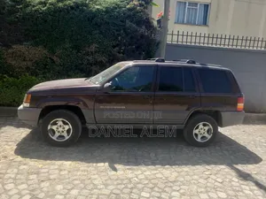 Jeep Cherokee 1998 Red