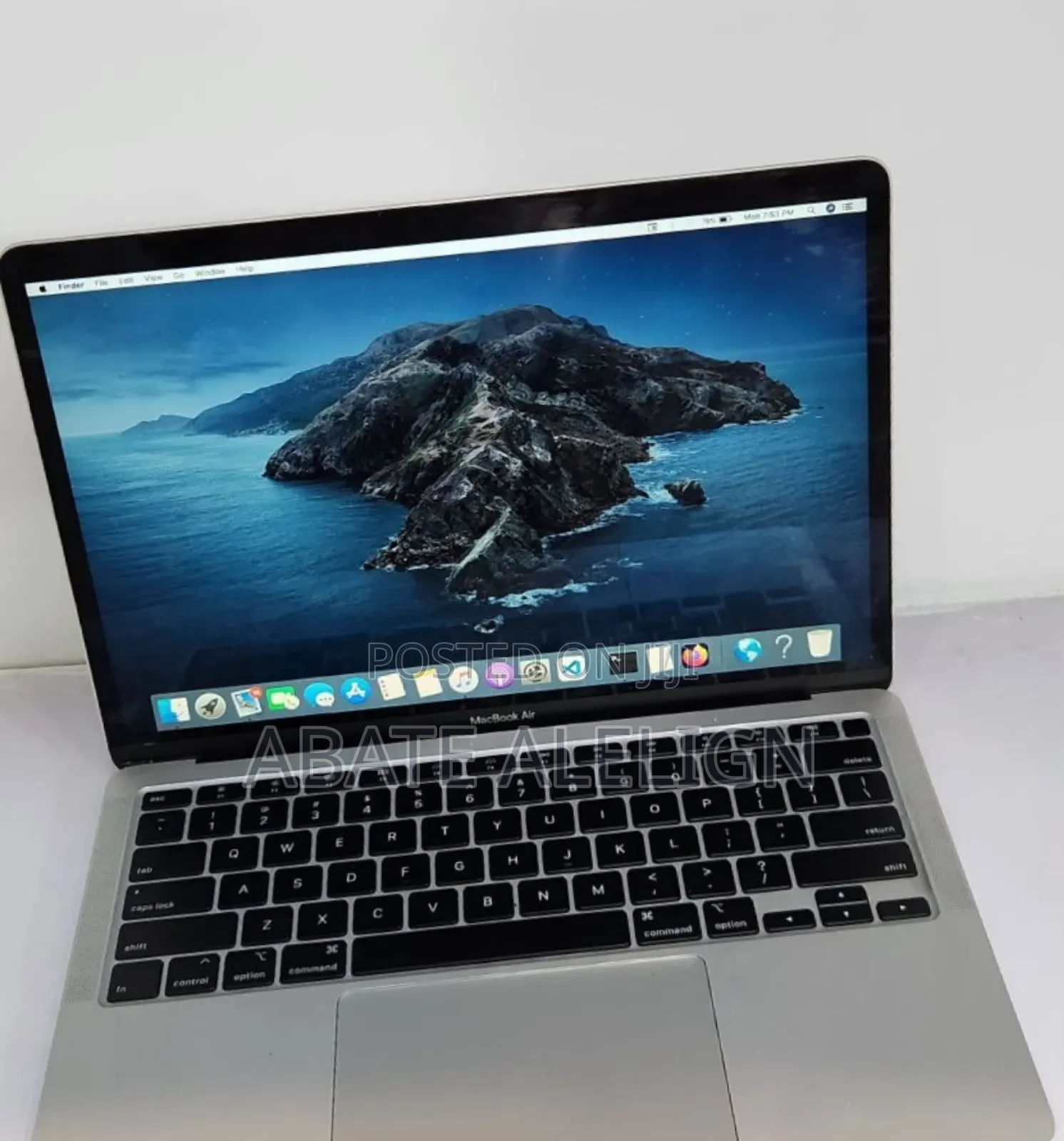 New Laptop Apple MacBook Air 2020 8GB Intel Core I3 SSD 256GB