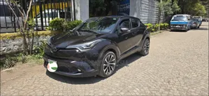 Photo - Toyota C-HR 2017 Gray