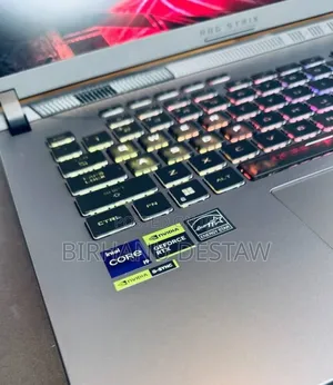 New Laptop Asus ROG Strix G15 32GB Intel Core I9 SSD 1T