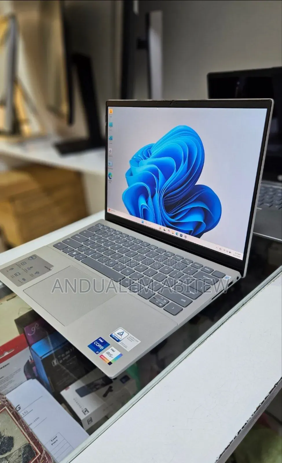 New Laptop Dell Inspiron 14 16GB Intel Core I7 SSD 512GB