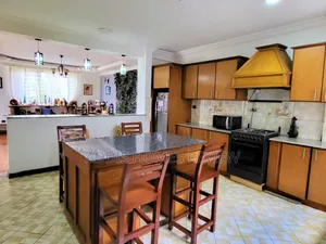 Furnished 5bdrm Villa in Akaky Kaliti for sale