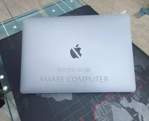 New Laptop Apple MacBook Pro 2022 M2 8GB Apple M2 SSD 256GB