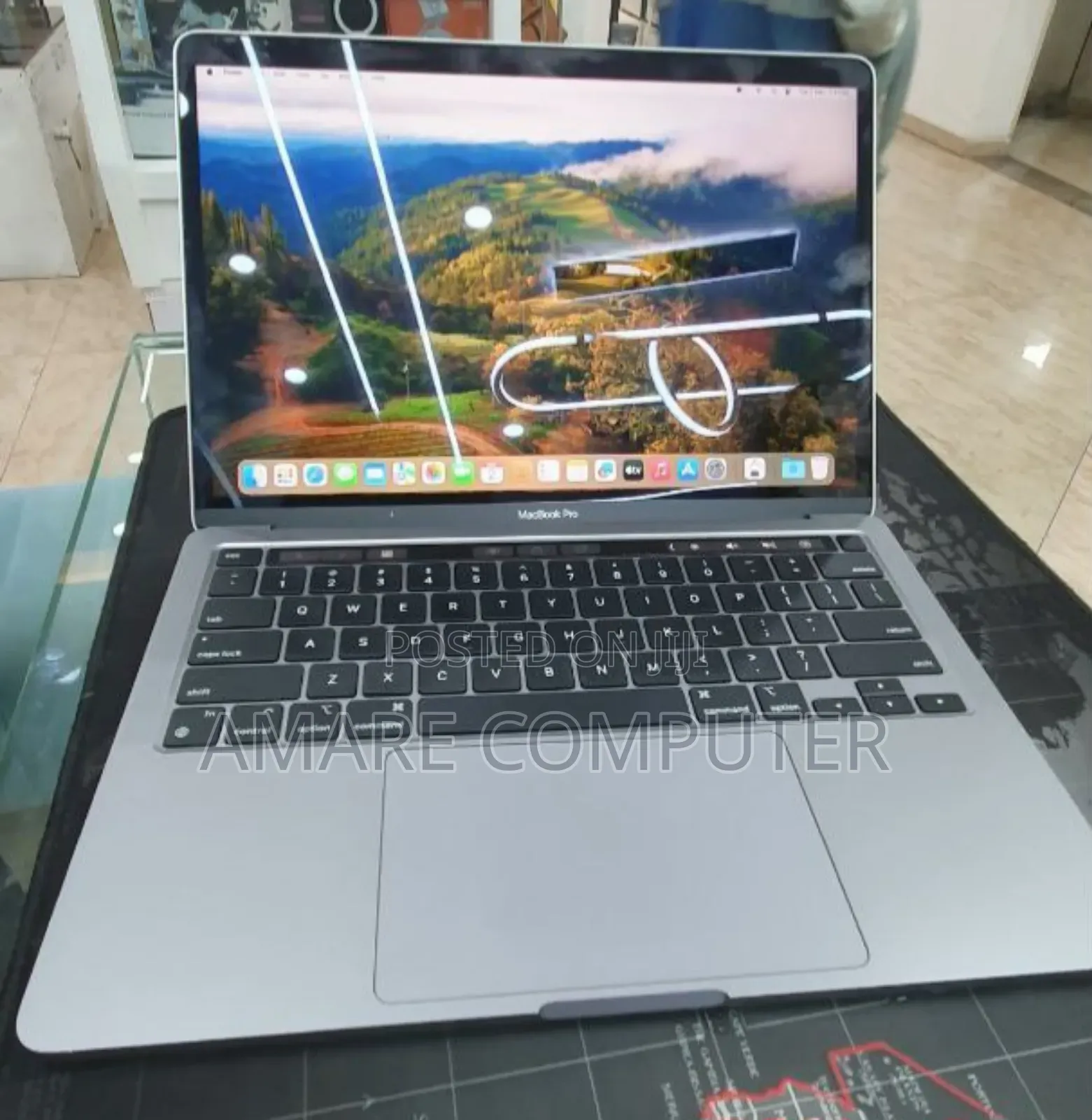 New Laptop Apple MacBook Pro 2022 M2 8GB Apple M2 SSD 256GB