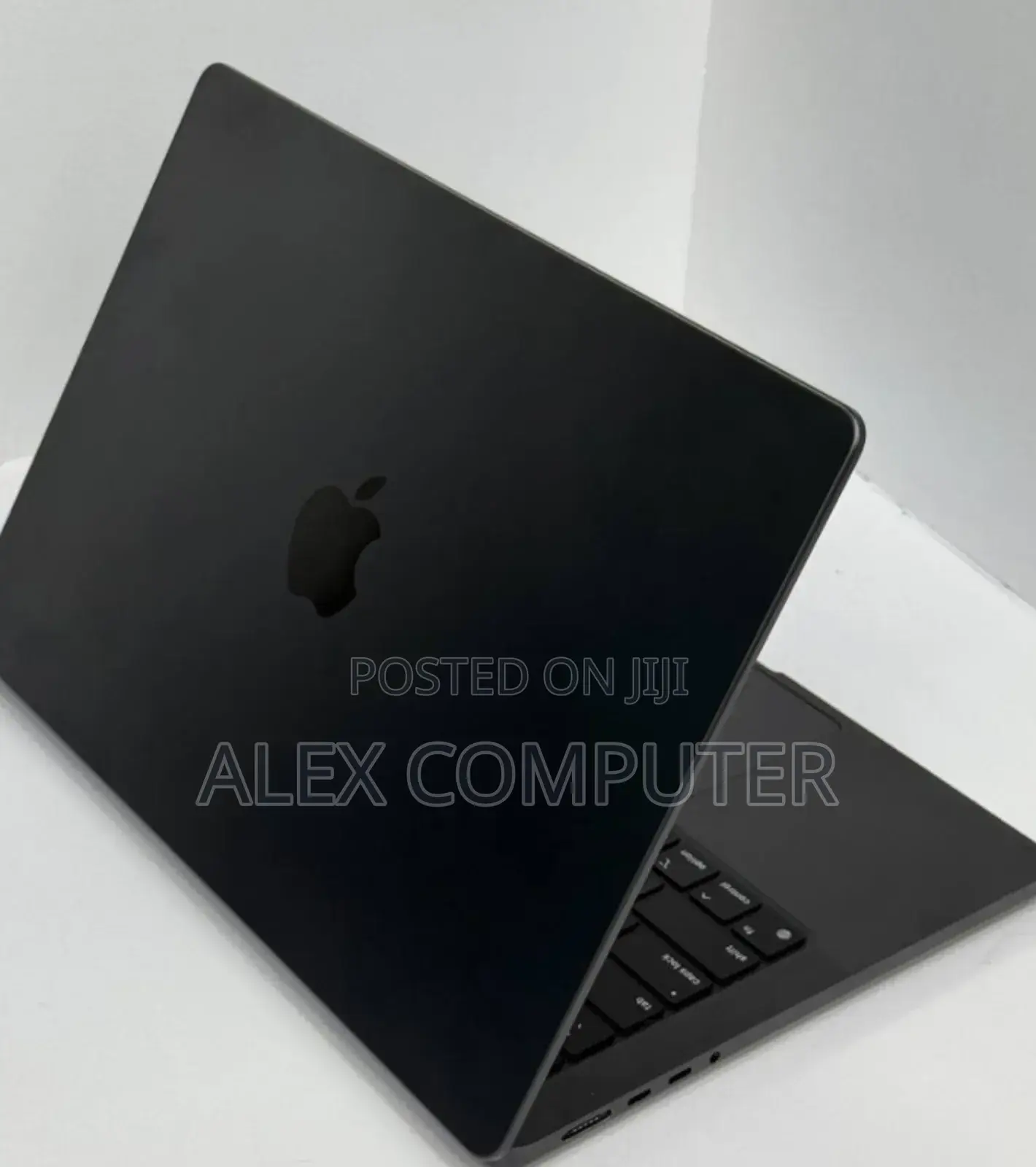 New Laptop Apple MacBook Pro 2024 M4 Pro 14-Inch 16GB Apple M4 SSD 1T