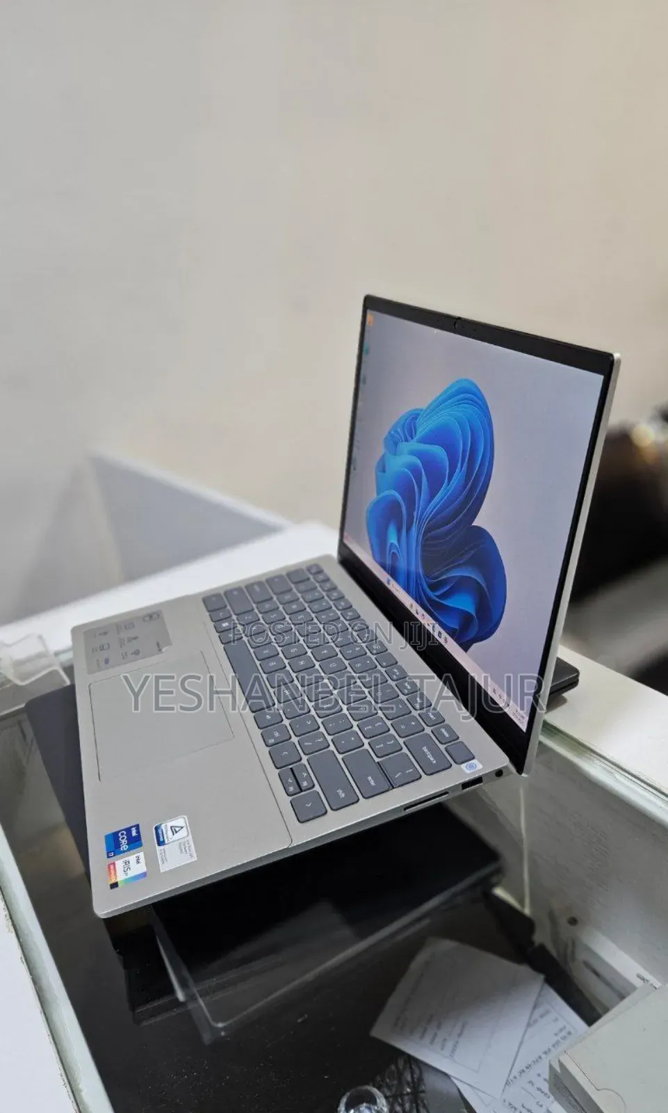 New Laptop Dell Inspiron 15 16GB Intel Core I7 SSD 512GB