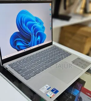 New Laptop Dell Inspiron 15 16GB Intel Core I7 SSD 512GB