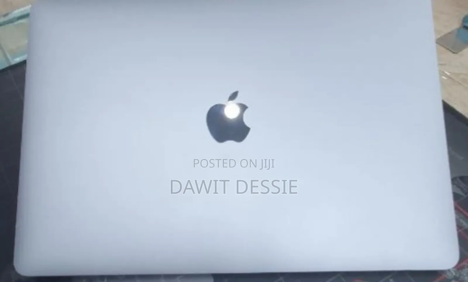 New Laptop Apple MacBook Pro 2022 M2 8GB Apple M2 SSD 256GB