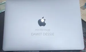 New Laptop Apple MacBook Pro 2022 M2 8GB Apple M2 SSD 256GB