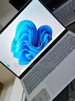 New Laptop Dell Inspiron 15 16GB Intel Core I7 SSD 512GB