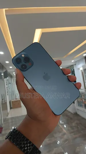 Photo - Apple iPhone 13 Pro Max 256 GB Bronze