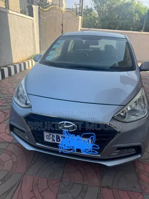 Photo - Hyundai I10 2020 Silver