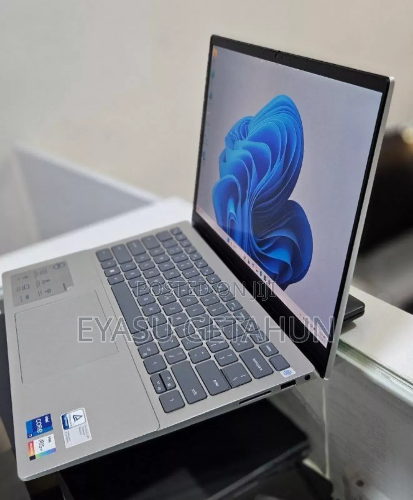 New Laptop Dell Inspiron 14 16GB Intel Core I7 SSD 512GB