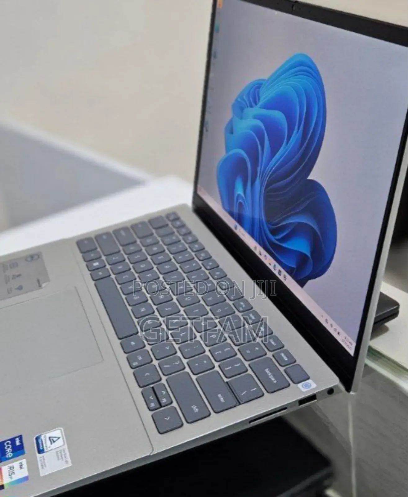 New Laptop Dell Alienware 13 R2 16GB Intel Core I7 SSD 512GB