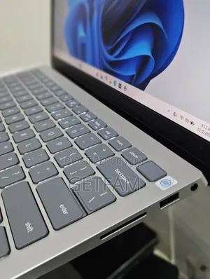 New Laptop Dell Alienware 13 R2 16GB Intel Core I7 SSD 512GB