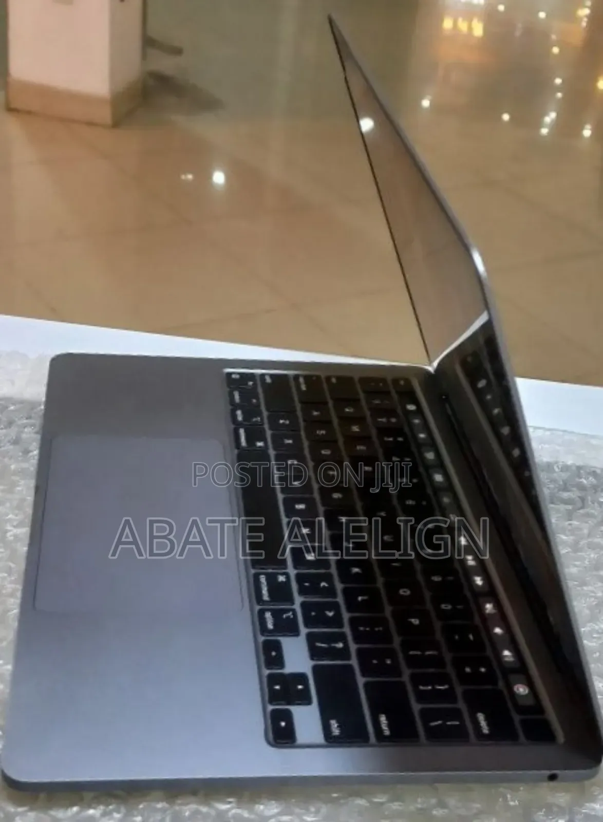 New Laptop Apple MacBook Pro M1 8GB Apple M1 SSD 256GB